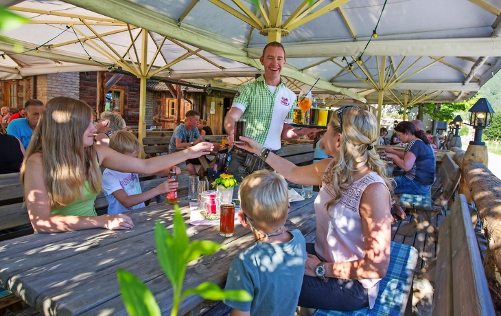 Grillfest im Gutshof