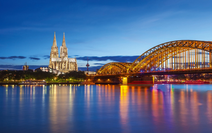 Kölner Dom und Skyline