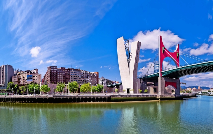 Ansicht der Böschung des Flusses Nervión O de Bilbao