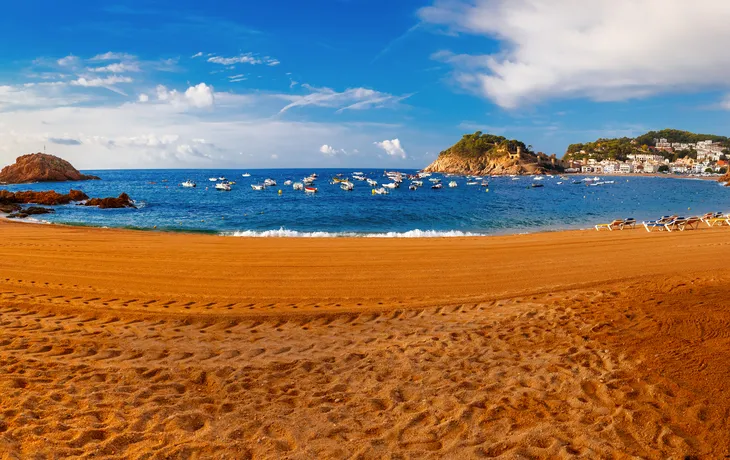 Panorama der Küstenlinie von Tossa de Mar