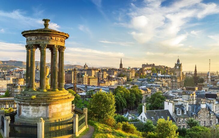 Blick von Carlton Hill über Edinburgh, Schottland