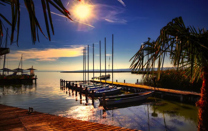 Kleiner Hafen am Neusiedler See in Österreich