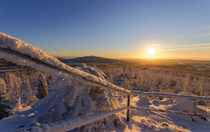 Sonnenaufgang auf der Achtermannshöhe im Nationalpark Harz